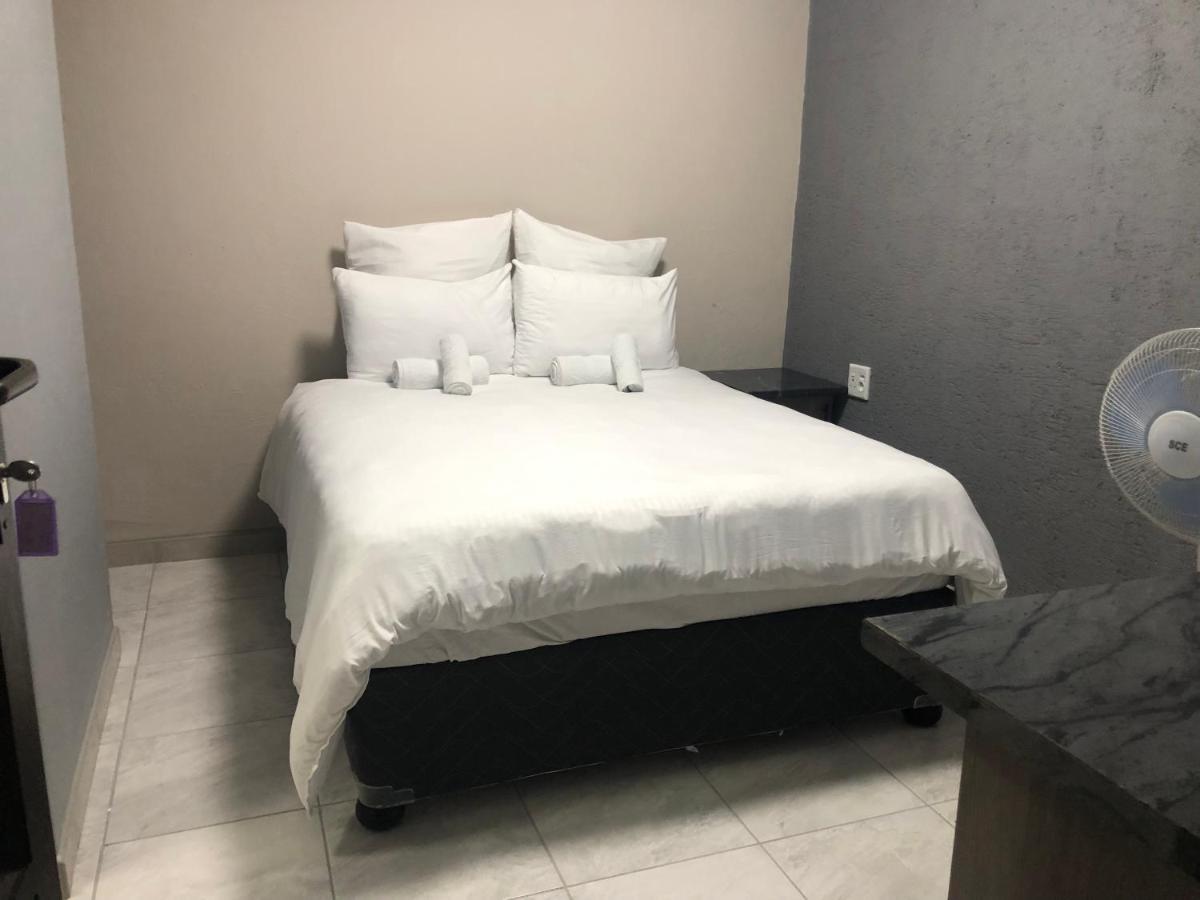 The Nest Overnight And Accommodation Usakos Exterior foto